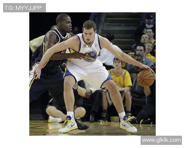 勇士与爵士精彩对决录像回放全程回顾与精彩瞬间分析